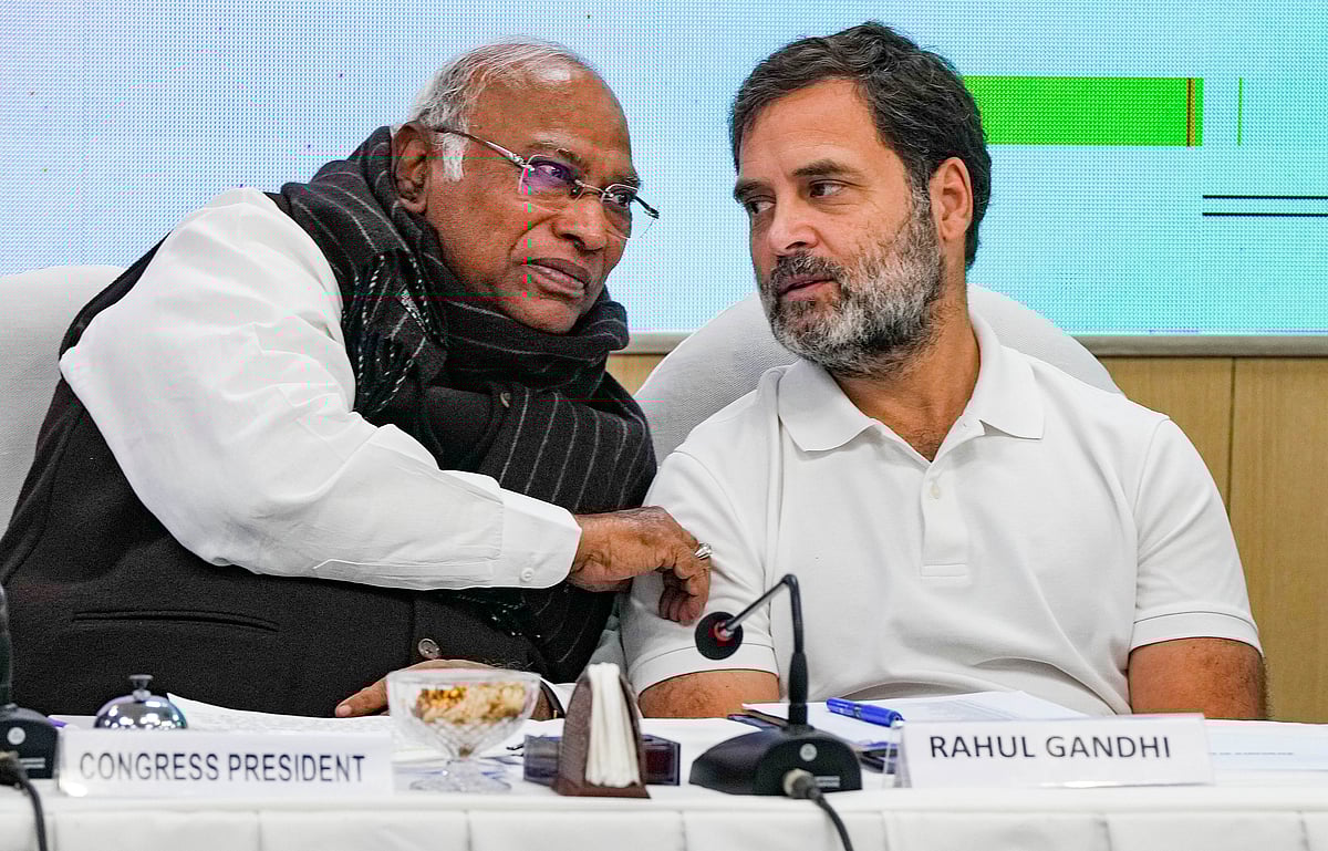 ಲೋಕಸಭೆ ಚುನಾವಣೆ: ಒಗ್ಗಟ್ಟಿನ ಹೋರಾಟಕ್ಕೆ ಖರ್ಗೆ ಕರೆ