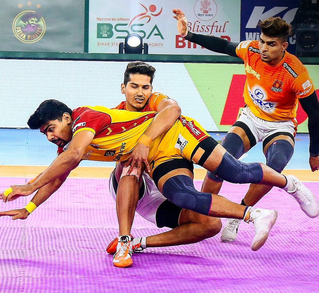 ಪ್ರೊ ಕಬಡ್ಡಿ: ತೆಲುಗು ಟೈಟನ್ಸ್‌ ಪರಾಭವ, ಅಗ್ರಸ್ಥಾನಕ್ಕೆ ಪುಣೇರಿ ಪಲ್ಟನ್‌