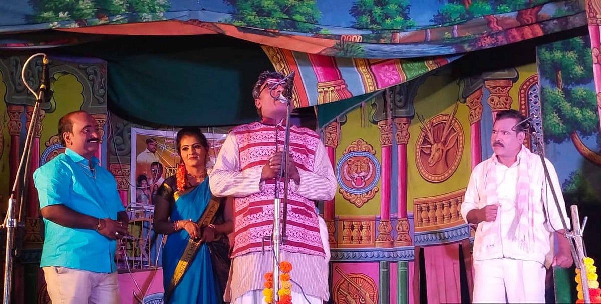 ರಂಗಕರ್ಮಿಗಳ ತವರು ಸುರಪುರ