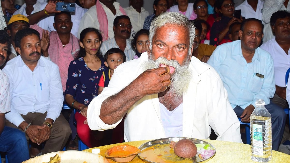 ಮಂಡ್ಯ | ರಾಗಿಮುದ್ದೆ ಉಣ್ಣುವ ಸ್ಪರ್ಧೆ: 30 ನಿಮಿಷದಲ್ಲಿ 10 ಮುದ್ದೆ ತಿಂದ ಈರೇಗೌಡ