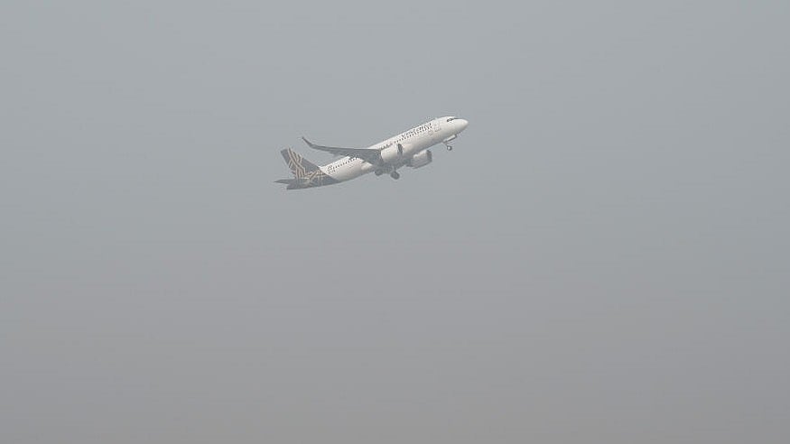 ದೆಹಲಿ | ದಟ್ಟ ಮಂಜು: 170 ವಿಮಾನಗಳ ಹಾರಾಟದಲ್ಲಿ ವ್ಯತ್ಯಯ