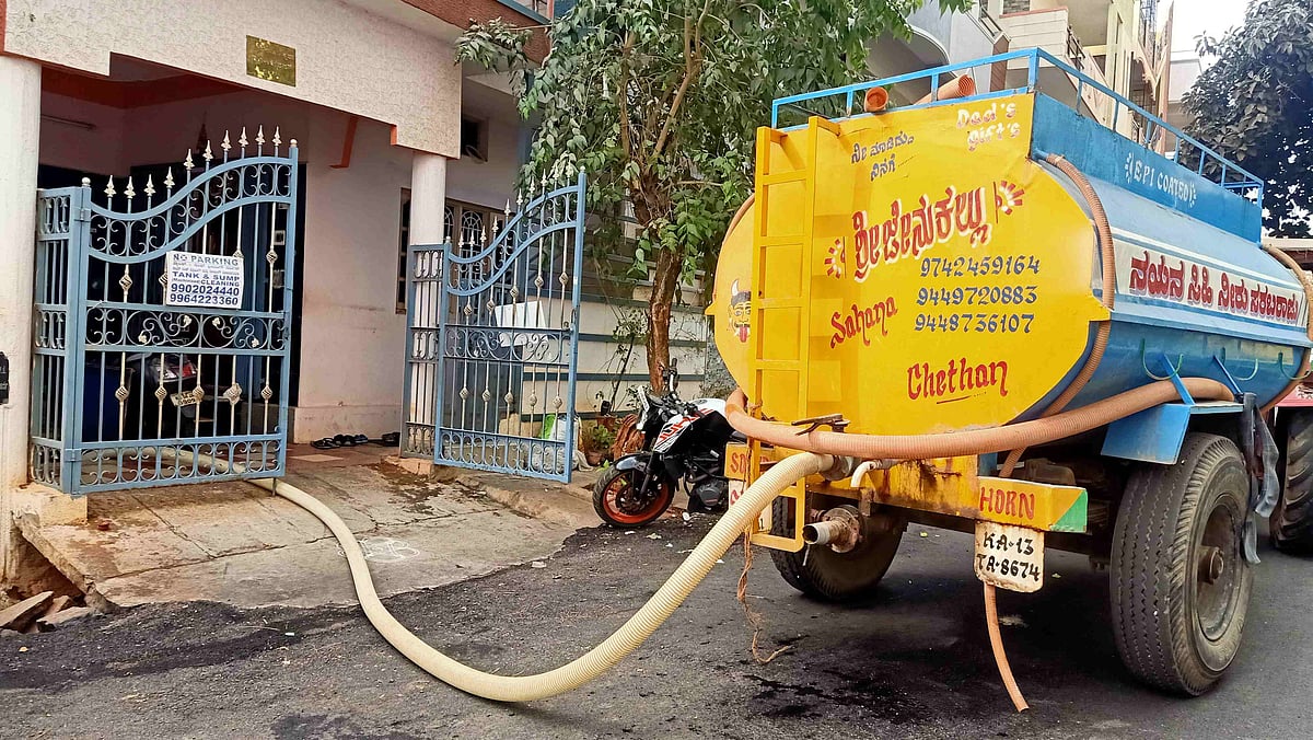 ಪೀಣ್ಯ ದಾಸರಹಳ್ಳಿ: ನೀರಿನ ಸಮಸ್ಯೆ ತೀವ್ರ- ಟ್ಯಾಂಕರ್‌ ಮೊರೆ