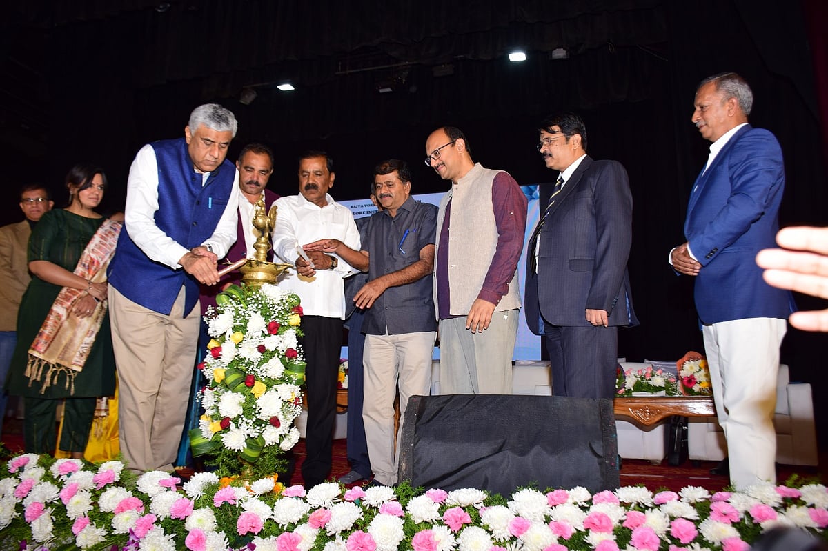 ಹಳೆ ವಿದ್ಯಾರ್ಥಿಗಳು ಮಾರ್ಗದರ್ಶಕರು– ರಾಜೀವ್‌ ಗೌಡ