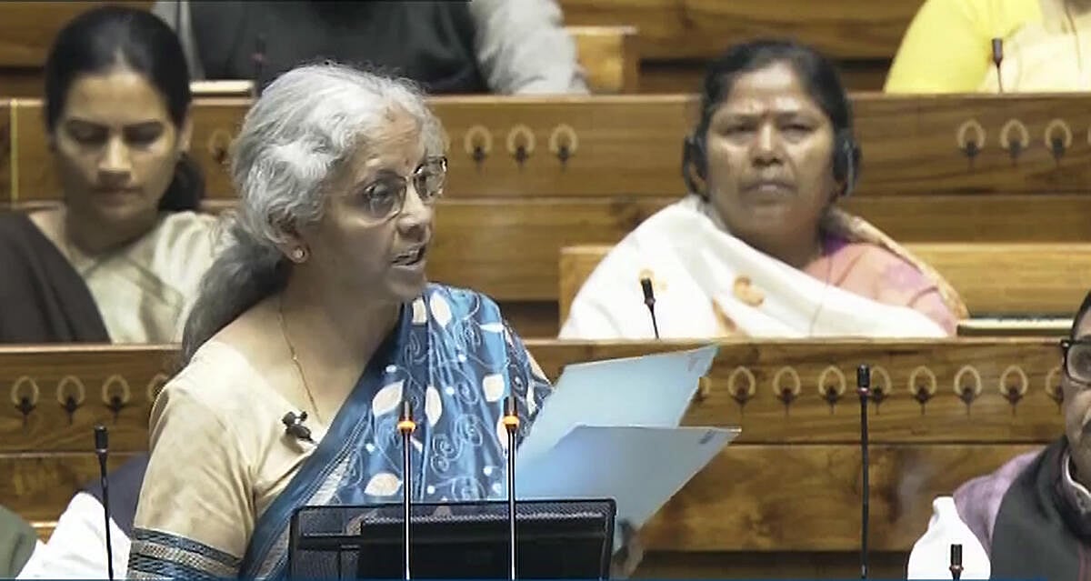 Budget | ಆರ್ಥಿಕ ಸ್ಥಿತಿಗತಿ ಕುರಿತು ಕೇಂದ್ರದಿಂದ 'ಶ್ವೇತಪತ್ರ' ಮಂಡನೆ: ನಿರ್ಮಲಾ