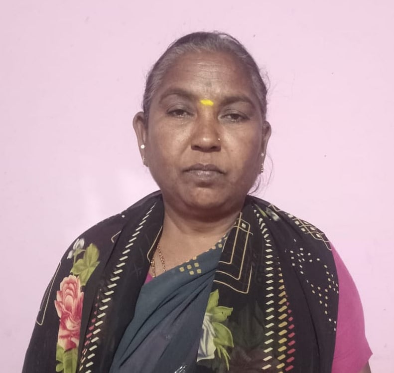 ಬಳ್ಳಾರಿ: ಜಮೀನು ಕಳೆದುಕೊಂಡು ಕಚೇರಿಗಳಿಗೆ ಅಲೆದಾಡಿದ್ದ ಅಯ್ಯಮ್ಮ