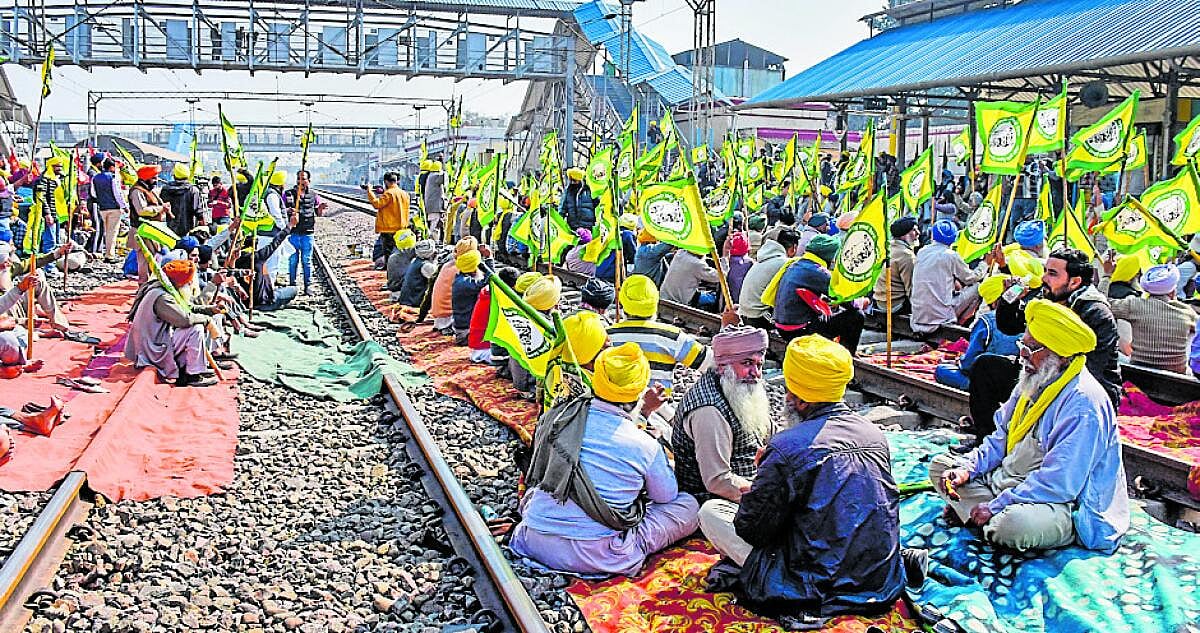 Farmers Protest: 30,000 ಅಶ್ರುವಾಯು ಶೆಲ್‌ ಖರೀದಿ, ಪೊಲೀಸರ ಕಟ್ಟೆಚ್ಚರ