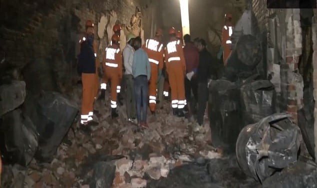 ದೆಹಲಿ: ಪೇಂಟ್ ಫ್ಯಾಕ್ಟರಿಯಲ್ಲಿ ಭಾರಿ ಅಗ್ನಿ ಅವಘಡ, 11 ಮಂದಿ ಸಾವು