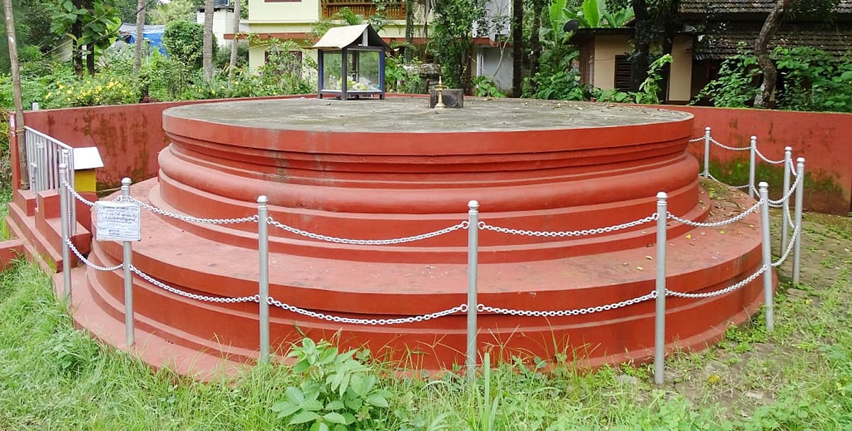 ದೇವರ ಸ್ವಂತ ನಾಡಲ್ಲಿ ಇರುವೆಗೂ ದೇವಾಲಯ!