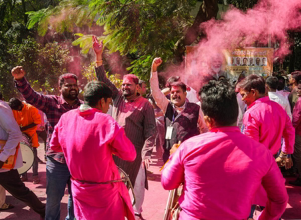 ಮಹಾರಾಷ್ಟ್ರ: ಶೇ 10ರಷ್ಟು ಮರಾಠ ಮೀಸಲು ಮಸೂದೆಗೆ ‘ಅಸ್ತು’