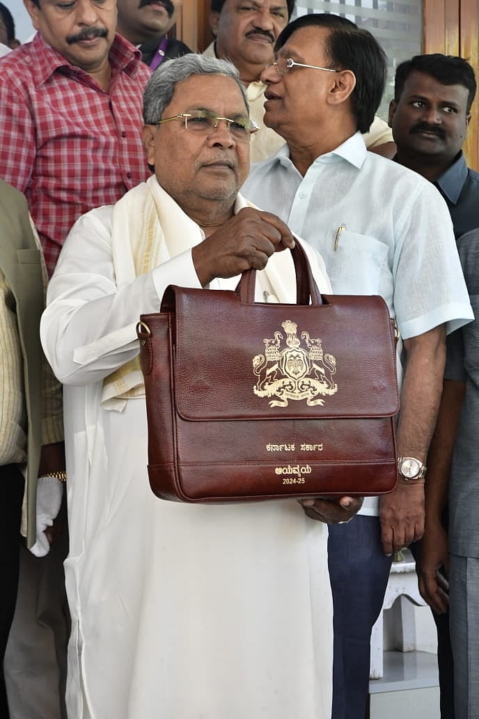 ವಸತಿ ರಹಿತರಿಗೆ ಸೂರು: 3 ಲಕ್ಷ ಮನೆಗಳ ನಿರ್ಮಾಣ; ಸಿದ್ದರಾಮಯ್ಯ