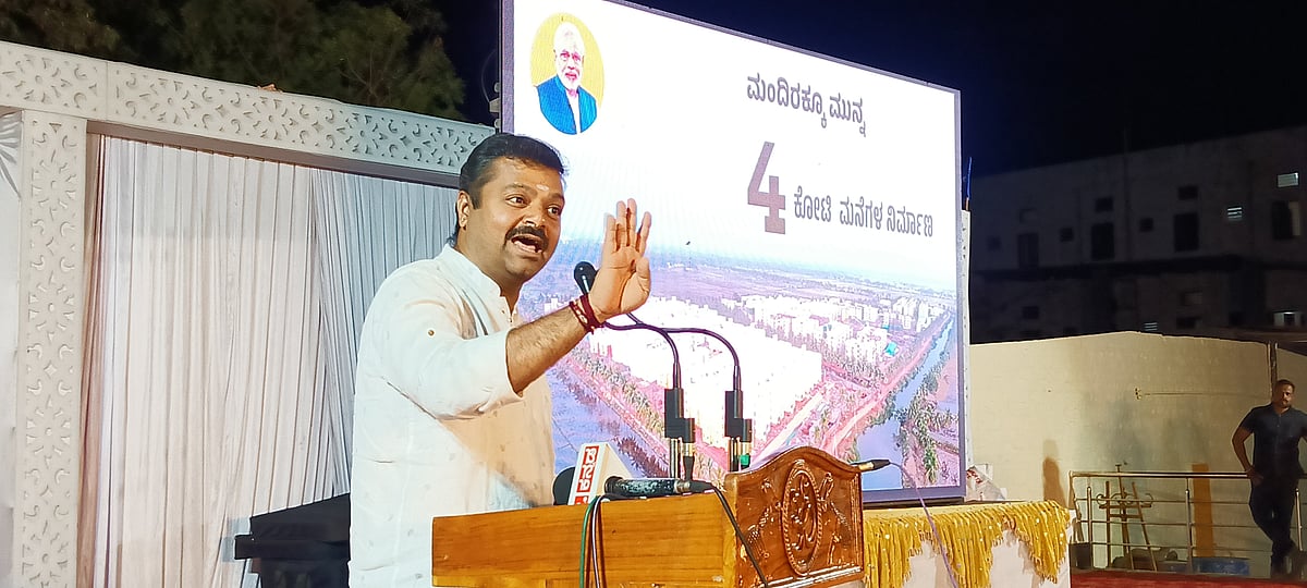 ಕಲಬುರಗಿ ಜಿಲ್ಲೆ ಅಪ್ಪ ಮಕ್ಕಳ ಆಸ್ತಿಯಲ್ಲ: ಚಕ್ರವರ್ತಿ ಸೂಲಿಬೆಲೆ ಮಾತಿನ ವಾಗ್ದಾಳಿ