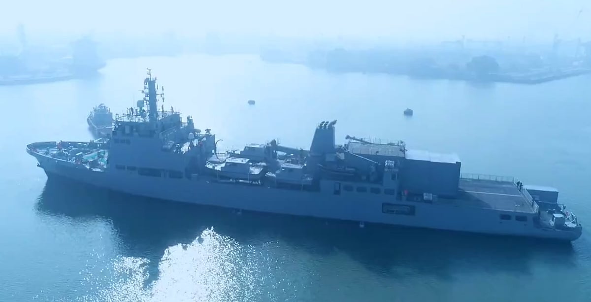 INS Sandhayak: ಅತಿದೊಡ್ಡ ಸಮೀಕ್ಷಾ ನೌಕೆ 'ಐಎನ್‌ಎಸ್ ಸಂಧಾಯಕ್' ನಿಯೋಜನೆ