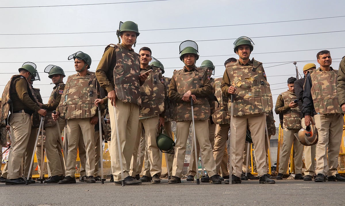 PHOTOS | ನಾಳೆ 'ದೆಹಲಿ ಚಲೋ': ರೈತರನ್ನು ತಡೆಯಲು ಬಿಗಿ ಬಂದೋಬಸ್ತ್ 