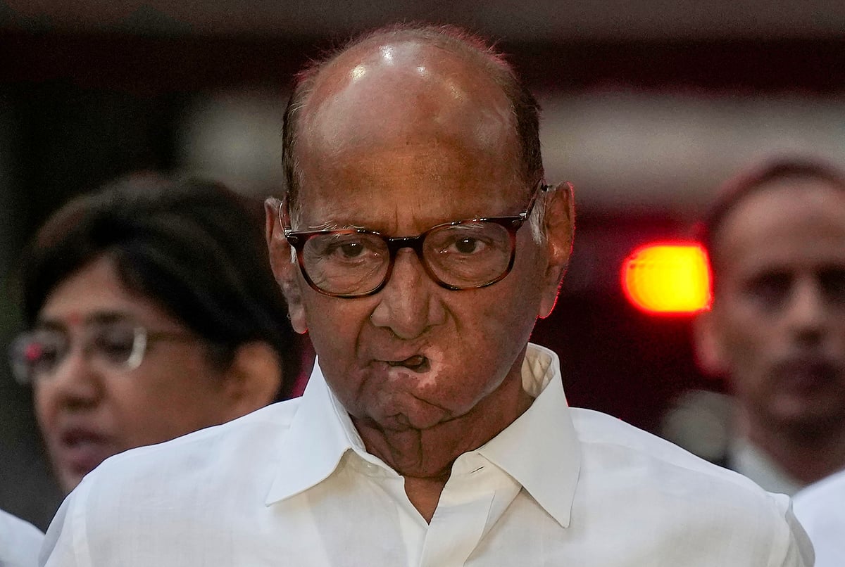 ಶ್ವೇತಪತ್ರದಲ್ಲಿ ಆದರ್ಶ ಹಗರಣ ಉಲ್ಲೇಖಿಸಿದ್ದರಿಂದ ಕಾಂಗ್ರೆಸ್ ತೊರೆದ ಚವಾಣ್: ಶರದ್