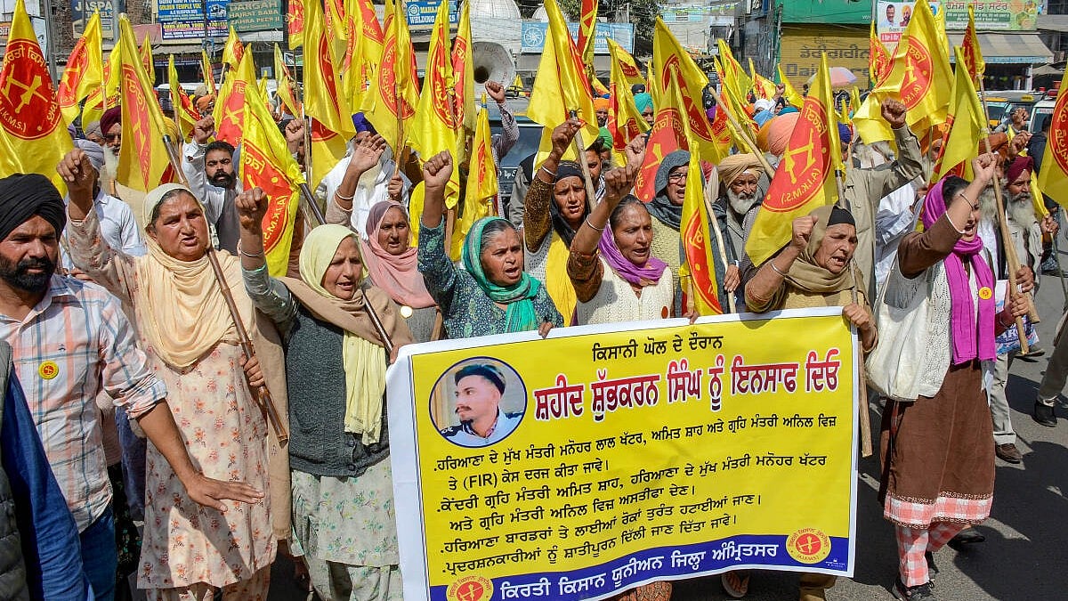 Delhi Chalo | 8 ದಿನಗಳ ಬಳಿಕ ರೈತ ಶುಭಕರಣ್ ಅಂತ್ಯ ಸಂಸ್ಕಾರ; ಮುಂದುವರಿದ ಮುಷ್ಕರ