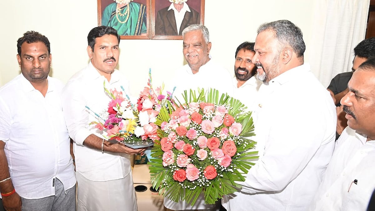 ಬಿಜೆಪಿ ಟಿಕೆಟ್‌ಗೆ ಶ್ರೀನಿವಾಸಪ್ರಸಾದ್ ಅಳಿಯಂದಿರ ಪೈಪೋಟಿ: ಚರ್ಚಿಸಿದ ವಿಜಯೇಂದ್ರ