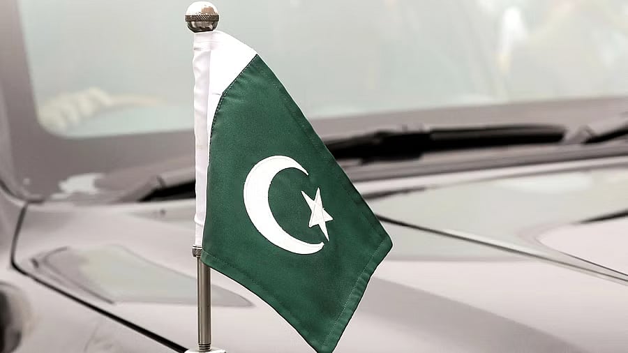 ಪಾಕ್‌: ಮೈತ್ರಿ ಸರ್ಕಾರ ರಚನೆಗೆ ಯತ್ನ
ಪಿಎಂಎಲ್–ಎನ್‌, ಪಿಪಿಪಿ ಚರ್ಚೆ ಇಂದು 