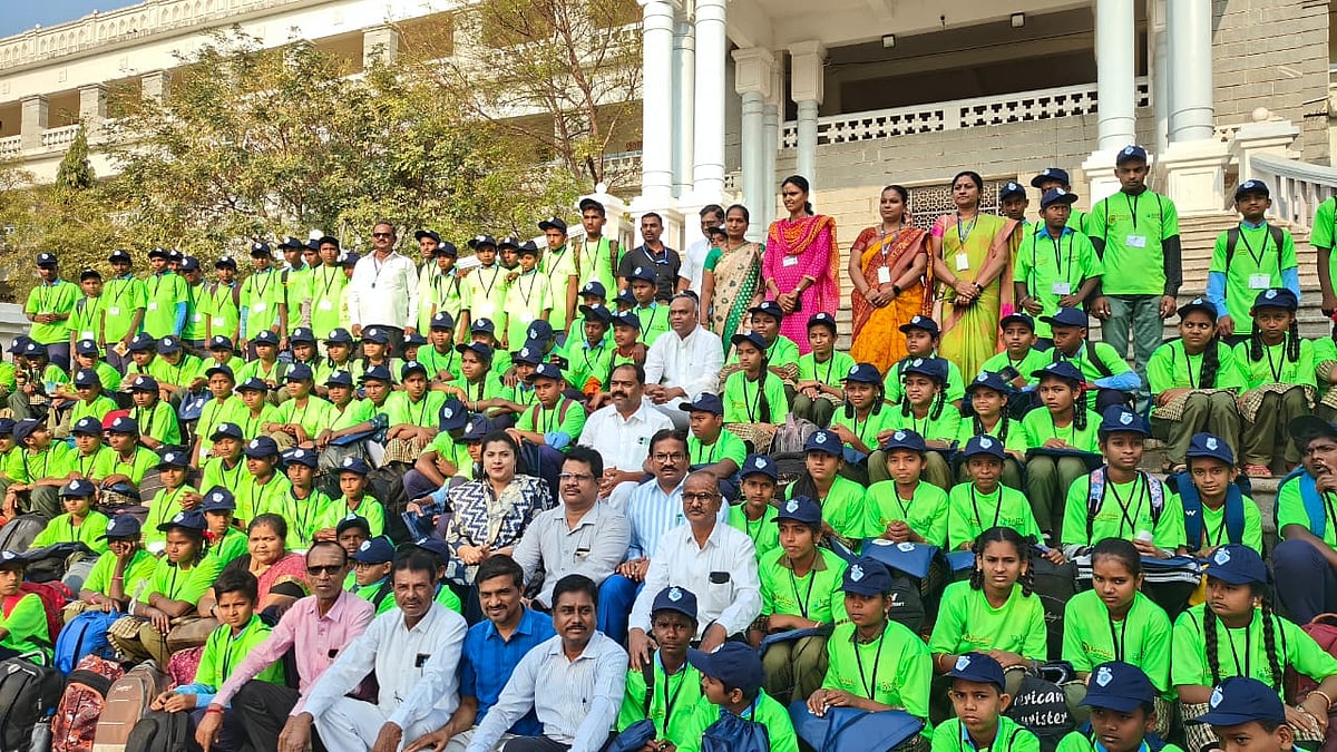 ‘ಕರ್ನಾಟಕ ದರ್ಶನ’ ಚಿಣ್ಣರ ಪ್ರವಾಸಕ್ಕೆ ಸಚಿವ ಪ್ರಿಯಾಂಕ್ ಖರ್ಗೆ ಚಾಲನೆ