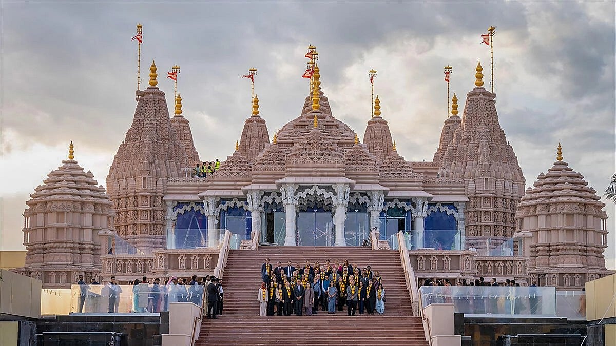 PHOTOS | ಅಬುಧಾಬಿಯಲ್ಲಿ ನಿರ್ಮಾಣಗೊಂಡ ಮೊದಲ ಹಿಂದೂ ದೇಗುಲ ಉದ್ಘಾಟನೆಗೆ ಸಜ್ಜು