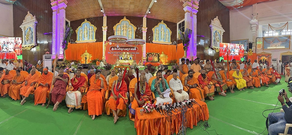 ಪವಿತ್ರ ಜಲ ಸಿಂಪಡಿಸಿ ಹಿಂದೂ ಧರ್ಮಕ್ಕೆ ಸ್ವಾಗತಿಸಲು ನಿರ್ಧಾರ: ಟಿಟಿಡಿ 