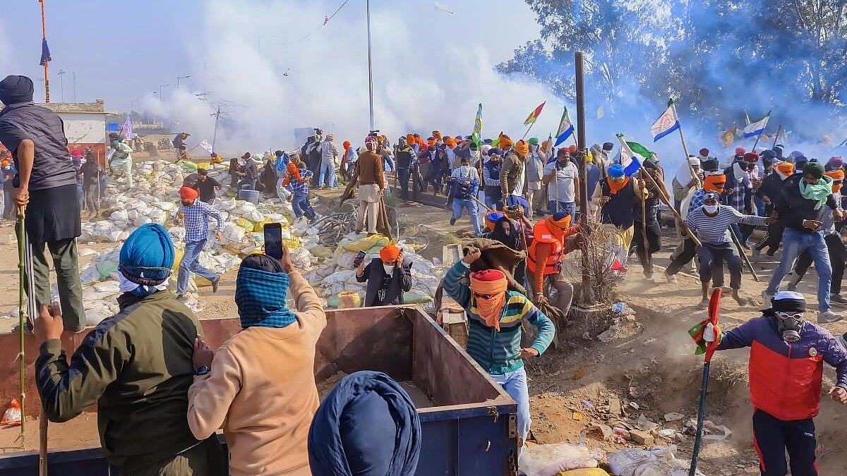 ರೈತರ ಧರಣಿ: ಶಂಭು, ಖನೌರಿ ಗಡಿಯಲ್ಲಿ ಗುಂಪು ಚದುರಿಸಲು ಅಶ್ರುವಾಯು ಪ್ರಯೋಗ