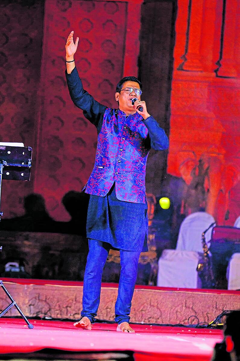 ವಿಪಿ ಗಾಯನಕ್ಕೆ ಹೆಜ್ಜೆ ಹಾಕಿದ ಯುವಜನರು