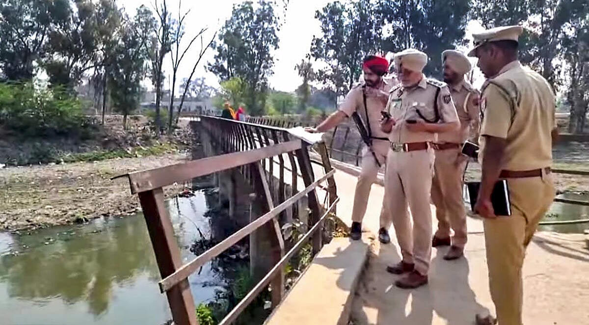 ಪಂಜಾಬ್ ನಕಲಿ ಮದ್ಯ ಸೇವನೆ ದುರಂತ: ಮೃತರ ಸಂಖ್ಯೆ 20ಕ್ಕೆ ಏರಿಕೆ: ವರದಿ ಕೇಳಿದ EC