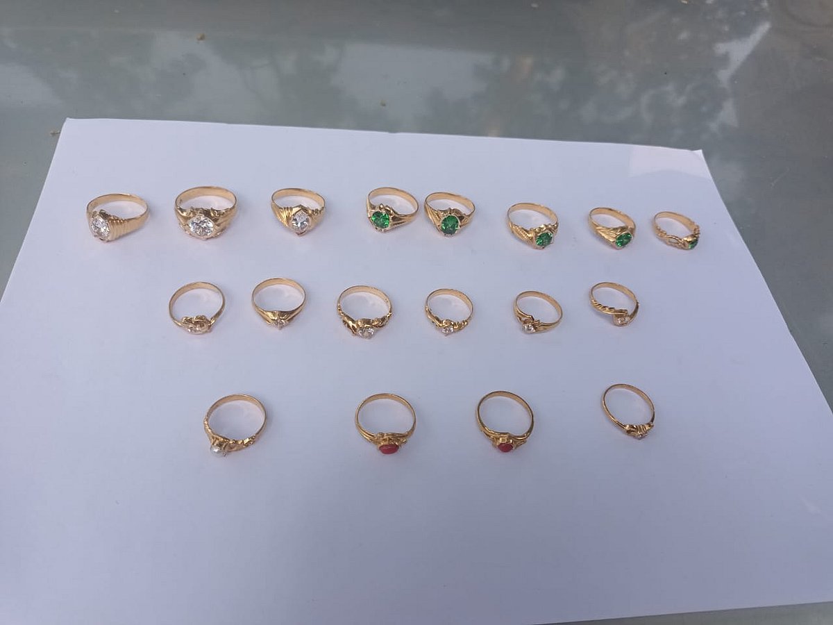 ಚಿಕ್ಕಮಗಳೂರು: ದಾಖಲೆ ಇಲ್ಲದೆ ಸಾಗಿಸುತ್ತಿದ್ದ 18 ಚಿನ್ನದ ಉಂಗುರ ವಶ