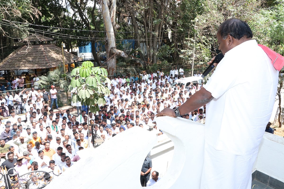 ಲೋಕಸಭಾ ಚುನಾವಣೆ: ಮಂಡ್ಯದಲ್ಲಿ ಸ್ಪರ್ಧಿಸುವಂತೆ ಎಚ್‌ಡಿಕೆಗೆ ಆಗ್ರಹ