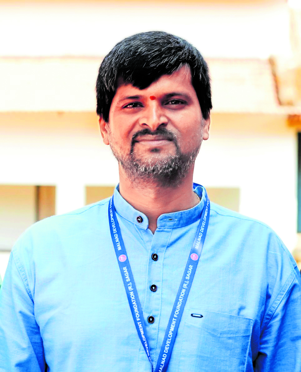 ಗಿರೀಶ ಜೆನ್ನಿ