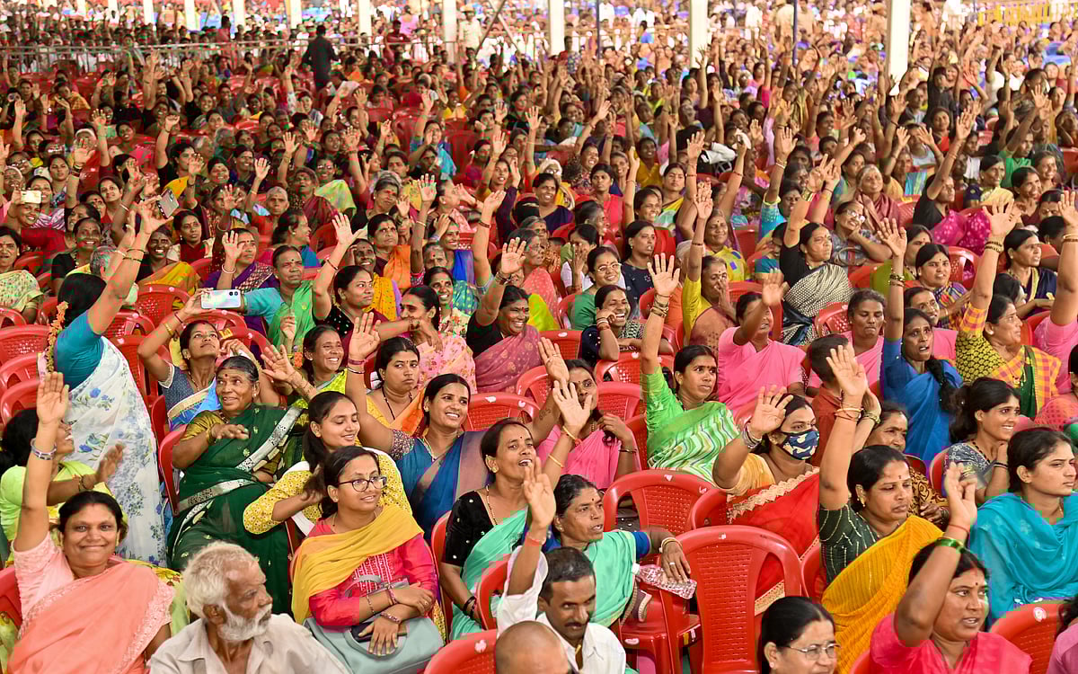 ಪಂಚ ‘ಗ್ಯಾರಂಟಿ’ ಯೋಜನೆಗಳ ಫಲಾನುಭವಿಗಳ ಸಮಾವೇಶಕ್ಕೆ ₹18.66 ಕೋಟಿ: ಸರ್ಕಾರ