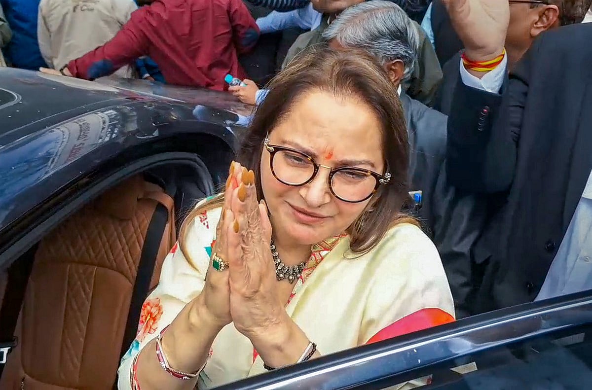 ನ್ಯಾಯಾಲಯದ ಮುಂದೆ ಹಾಜರಾದ ಜಯಪ್ರದಾ