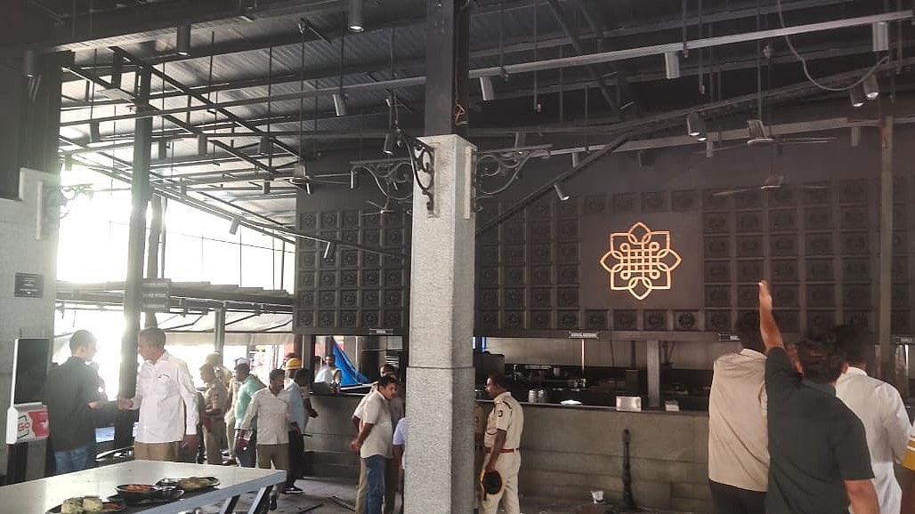 Cafe Blast: ಸ್ಫೋಟ ಸ್ಥಳದಲ್ಲಿ ಅನುಮಾನಾಸ್ಪದ ವಸ್ತುಗಳು: ಮಹಿಳೆ ಚಿಂತಾಜನಕ