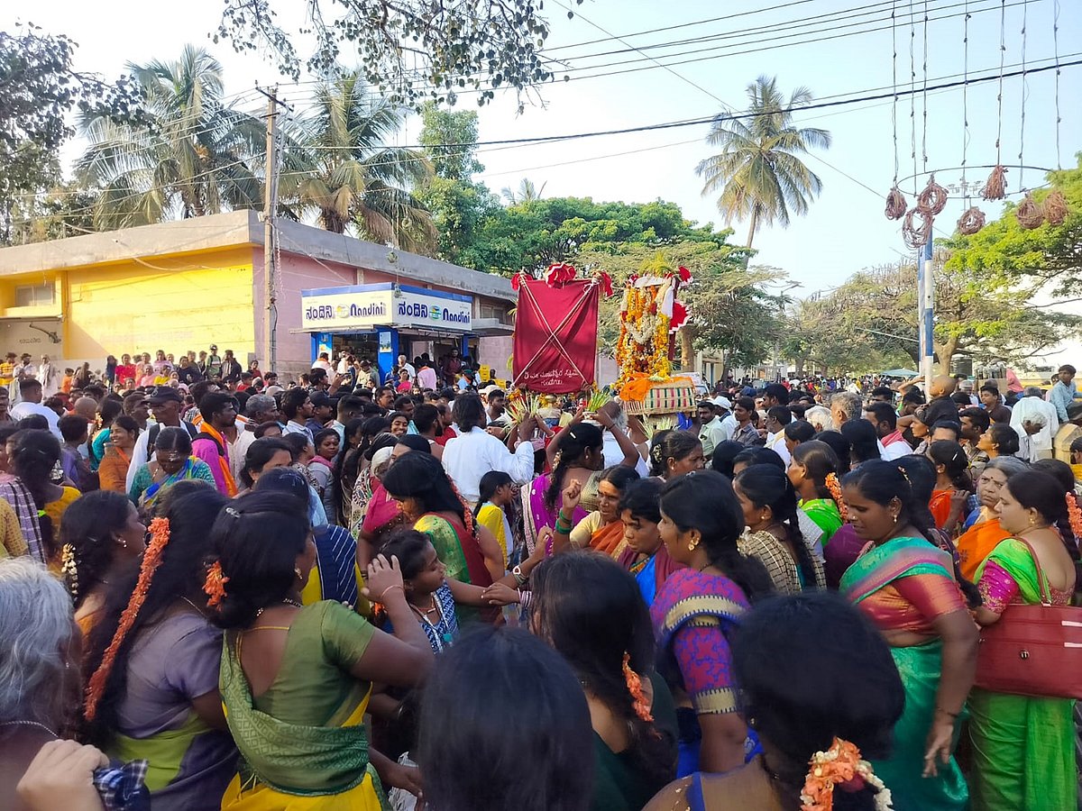 ಮಹದೇಶ್ವರ ಬೆಟ್ಟದಲ್ಲಿ ಕರಗದ ಭಕ್ತಸಾಗರ