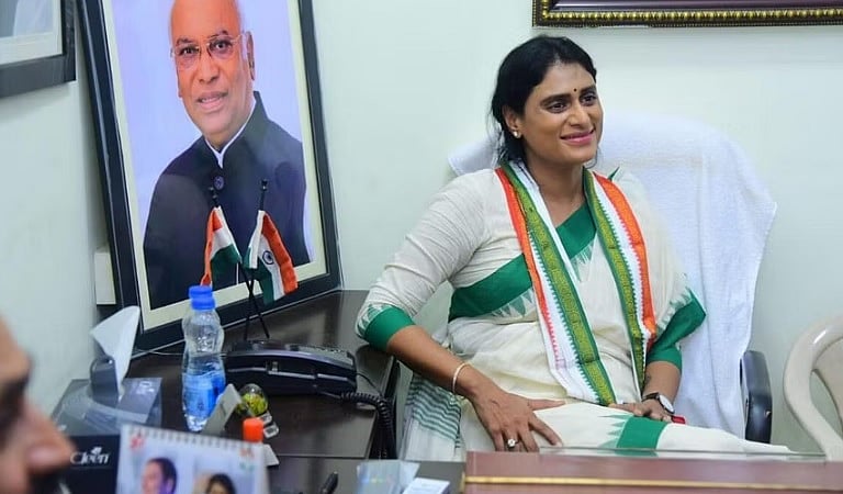 114 ವಿಧಾನಸಭಾ ಕ್ಷೇತ್ರಗಳಿಗೆ ‘ಕೈ’ಅಭ್ಯರ್ಥಿಗಳ ಪ್ರಕಟ: ಕಡಪದಿಂದ ಶರ್ಮಿಳಾ ಕಣಕ್ಕೆ