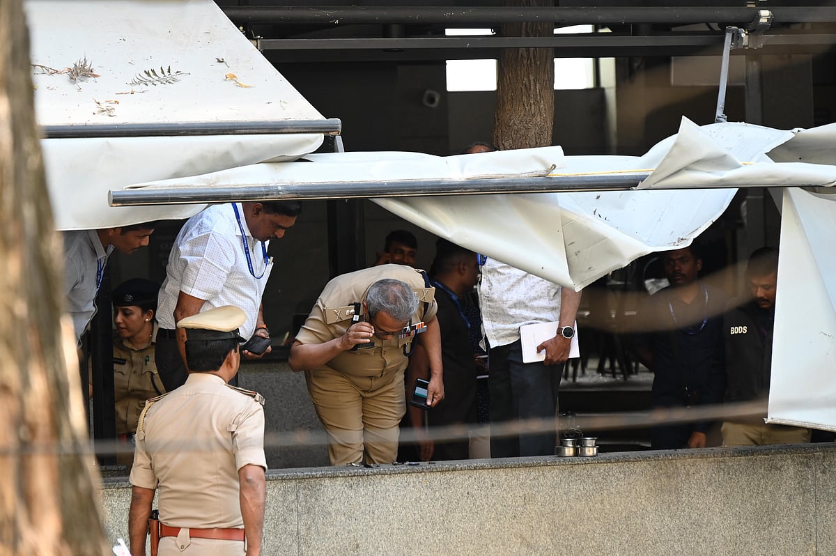 ಬೆಂಗಳೂರಿನ ರಾಮೇಶ್ವರಂ ಕೆಫೆಯಲ್ಲಿ ಟೈಮರ್ ಐಇಡಿ: 10 ಜನರಿಗೆ ಗಾಯ