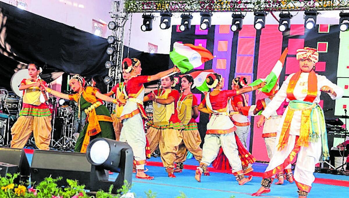 ಕದಂಬೋತ್ಸವ |ನೆನೆವುದೆನ್ನ ಮನಂ ಬನವಾಸಿ ದೇಶಂ:  ಕವಿವಾಣಿ ನೆನಪಿಸಿದ ಕಲಾವಿದರು
