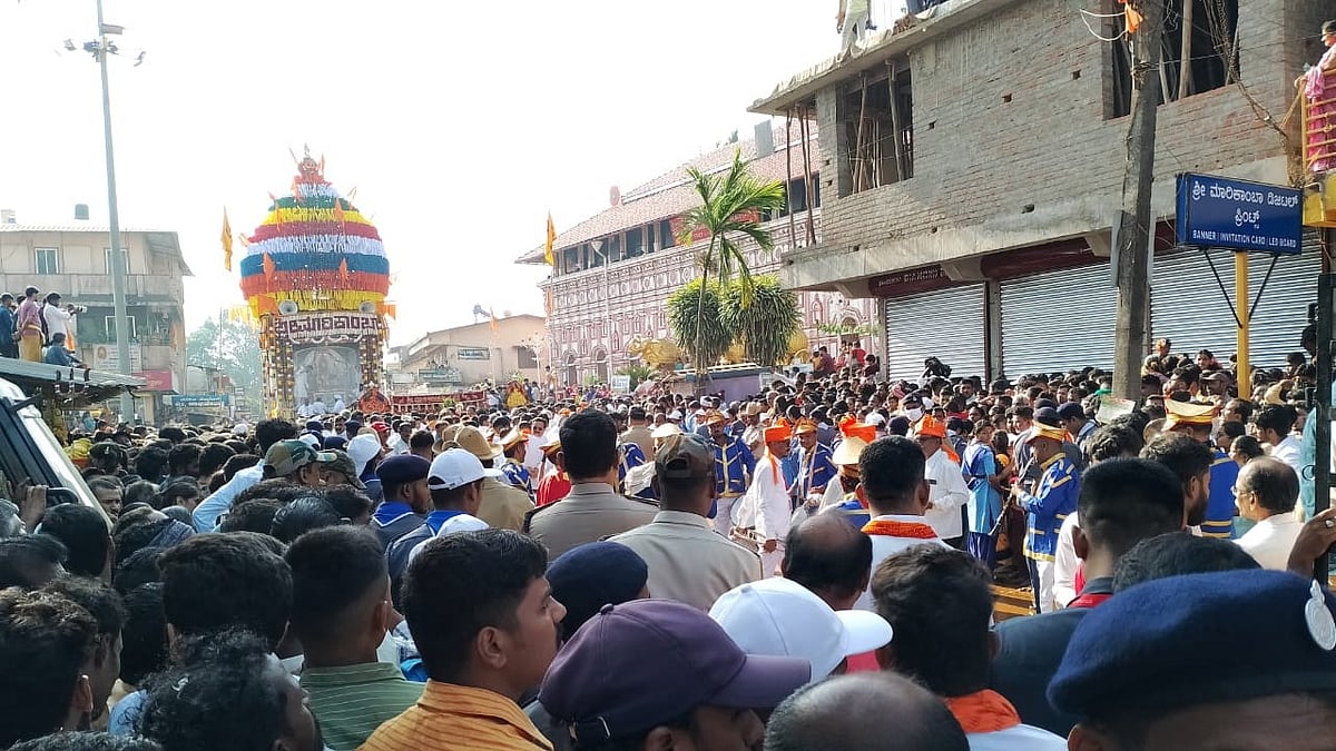 ಶಿರಸಿ ಮಾರಿಕಾಂಬಾ ಜಾತ್ರೆ: ರಥೋತ್ಸವಕ್ಕೆ ಚಾಲನೆ