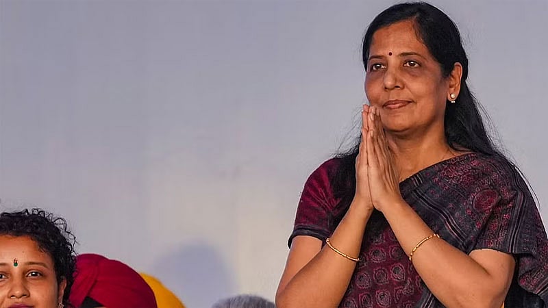 ಭಾರತ ಮಾತೆ ನೋವಿನಲ್ಲಿದ್ದಾಳೆ: ಇಂಡಿಯಾ ರ್‍ಯಾಲಿಯಲ್ಲಿ ಕೇಜ್ರಿವಾಲ್ ಪತ್ನಿ ಸುನೀತಾ