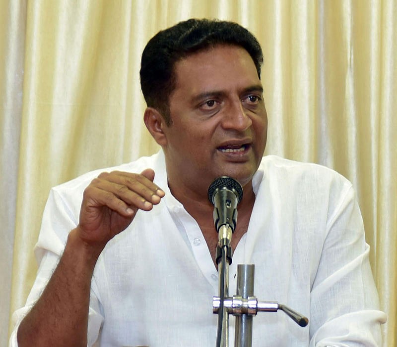 420 ನಂಬರ್‌ನವರು 400 ಗುರಿ ಎನ್ನುತ್ತಾರೆ: ಪ್ರಕಾಶ್ ರಾಜ್