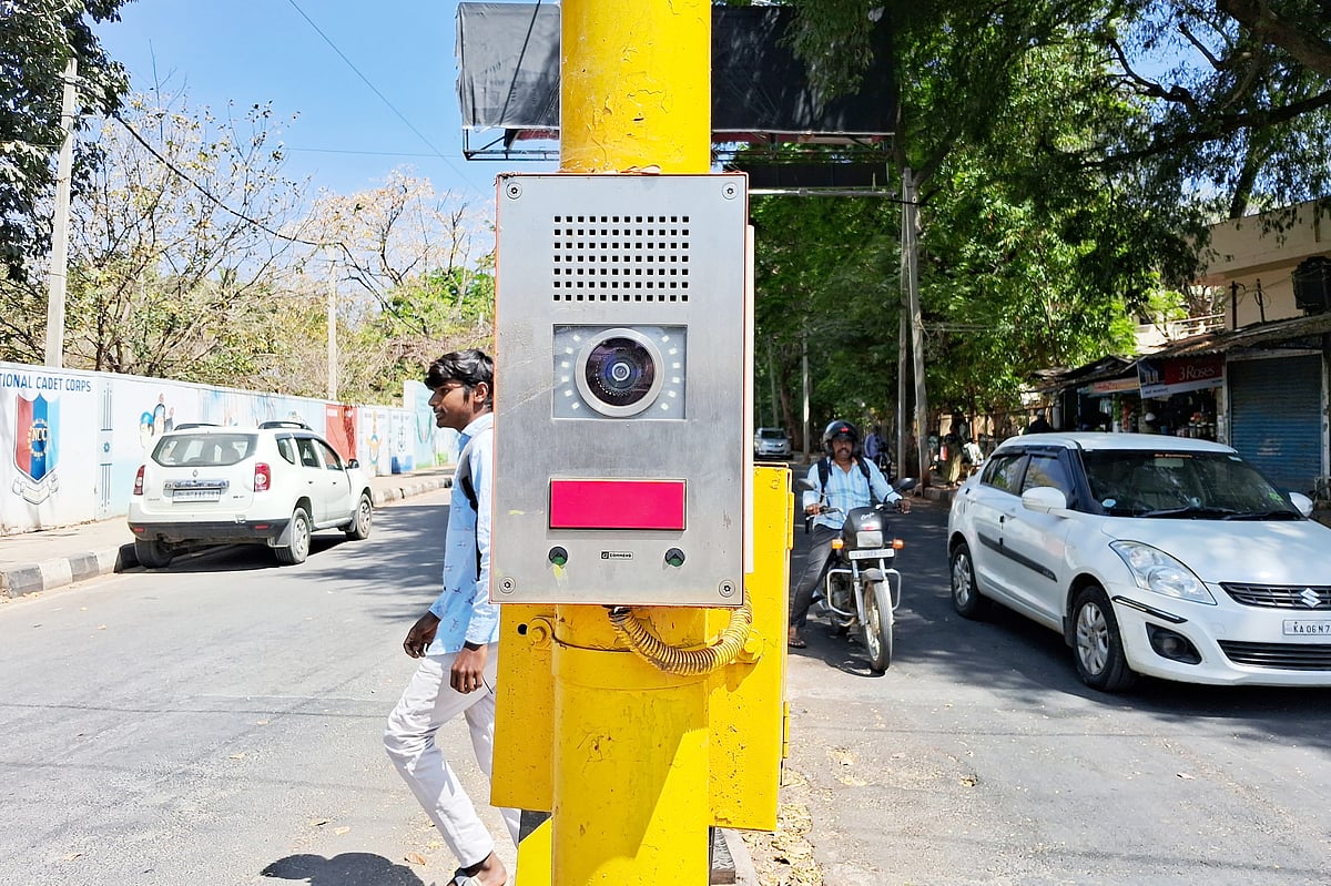 ತುಮಕೂರು: ಬೆದರು ಬೊಂಬೆಯಾದ ‘ಕಾಲಿಂಗ್‌ ಬಾಕ್ಸ್‌’