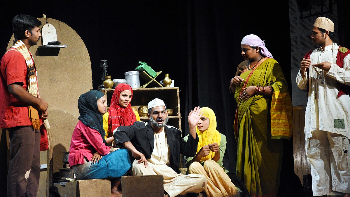 ರಂಗಭೂಮಿ: ಜತೆಗಿರುವನು ಚಂದಿರ, ಅಣ್ಣನ ನೆನಪು ನಾಟಕ ಪ್ರದರ್ಶನ ಇಲ್ಲಿ