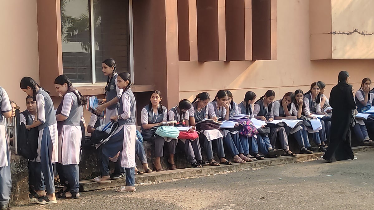 ಮಕ್ಕಳ ಆಯೋಗ–ಶಿಕ್ಷಣ ಇಲಾಖೆ ಜಟಾಪಟಿ