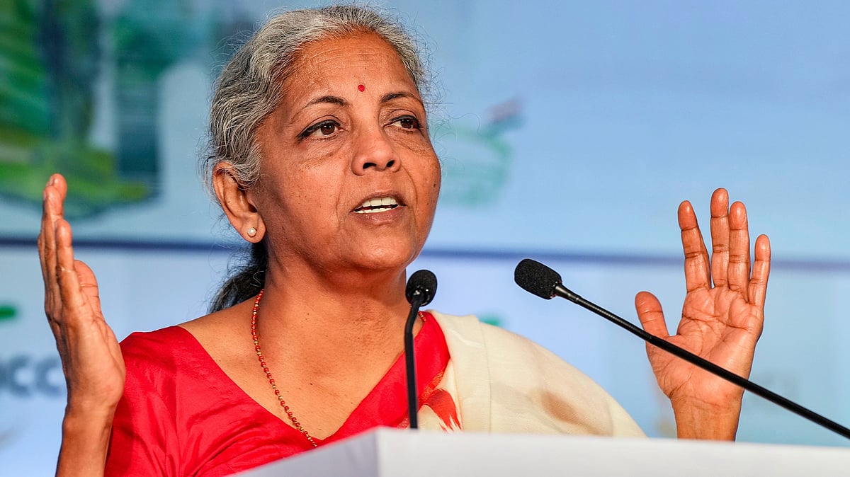 ಸ್ವಾತಿ ಮಾಲಿವಾಲ್ ಮೇಲೆ ಹಲ್ಲೆ: ಕ್ಷಮೆ ಕೇಳಲು ಕೇಜ್ರಿವಾಲ್‌ಗೆ ಸೀತಾರಾಮನ್ ಆಗ್ರಹ