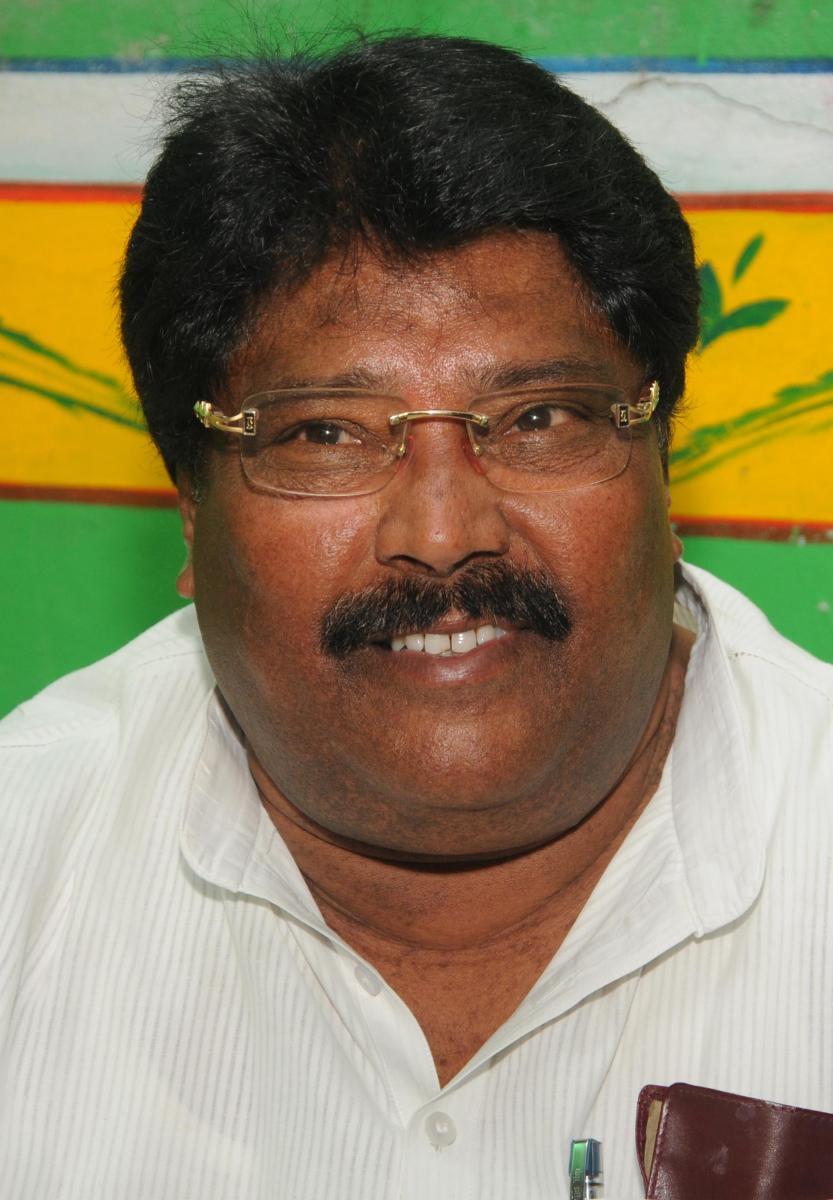 ಕಲಬುರಗಿ: ಪುತ್ರನ ಭವಿಷ್ಯಕ್ಕಾಗಿ ಮತ್ತೆ ‘ಕೈ’ ಹಿಡಿದರೇ ಮಾಲೀಕಯ್ಯ ಗುತ್ತೇದಾರ?