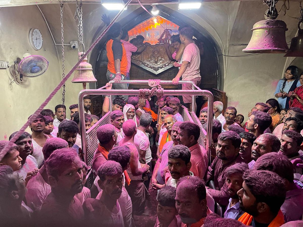 ಖಟಕಚಿಂಚೋಳಿ: ಸಂಭ್ರಮದ ಹನುಮ ದೇವರ ತೊಟ್ಟಿಲೋತ್ಸವ