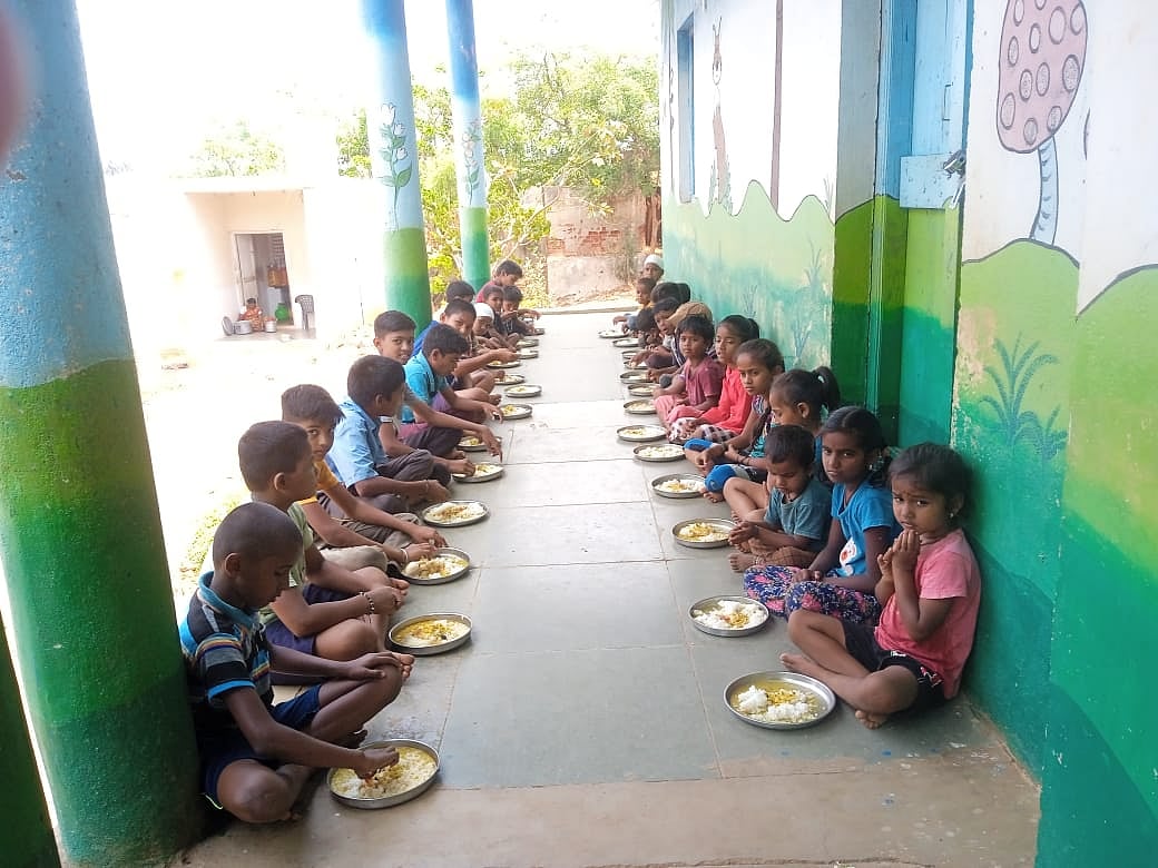 ಬೆಳಗಾವಿ: ಬಿಸಿಯೂಟ ಸೇವನೆಗೆ ಮಕ್ಕಳ ‘ಬರ’ 