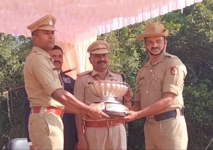 ಪೊಲೀಸ್ ಧ್ವಜ ದಿನಾಚರಣೆ: ಸುನಿಲ್ ಕುಮಾರ್‌ಗೆ ಫೀಲ್ಡ್ ಮಾರ್ಷಲ್‌ ಕಾರ್ಯಪ್ಪ ಟ್ರೋಫಿ