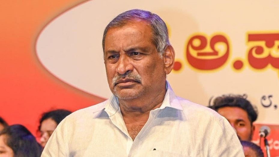 ತುಮಕೂರು: ಇನ್ನೂ ತಣ್ಣಗಾಗದ ಮಾಧುಸ್ವಾಮಿ ಮುನಿಸು