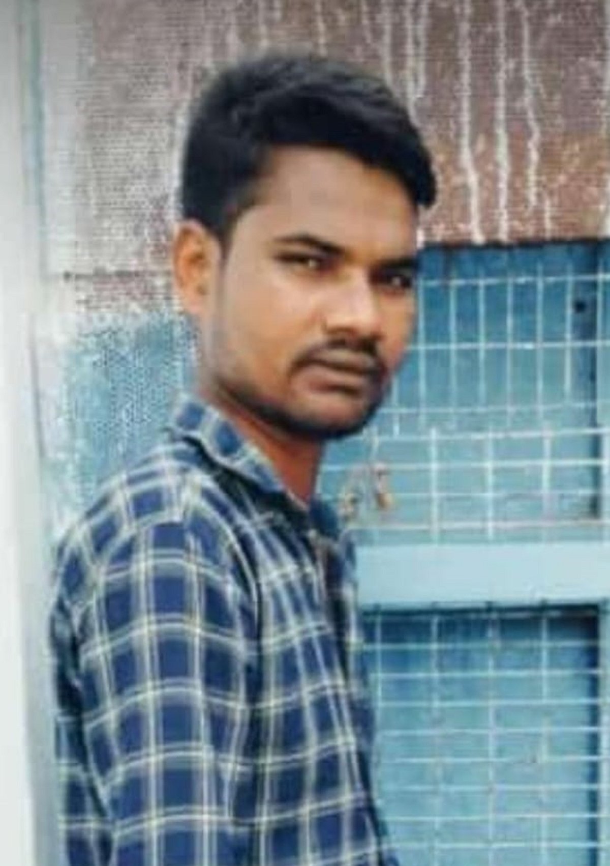 ಯಾದಗಿರಿ: ರೊಟ್ಟಿ ಕೊಡದಿರುವುದಕ್ಕೆ ಬೈದಿದ್ದ ಯುವಕನ ಕೊಲೆ